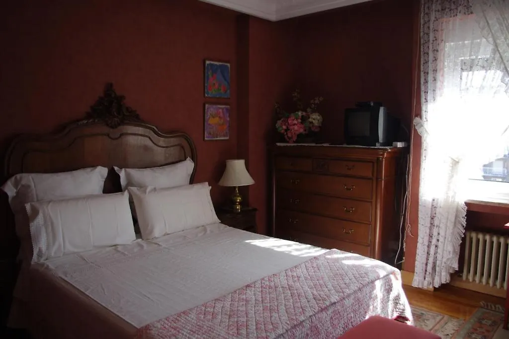 Pension Isabella San Sebastian Guest house